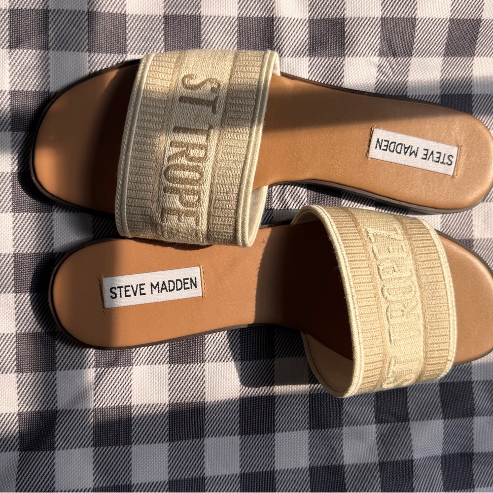 Steve Madden Beige Embroidered Slides